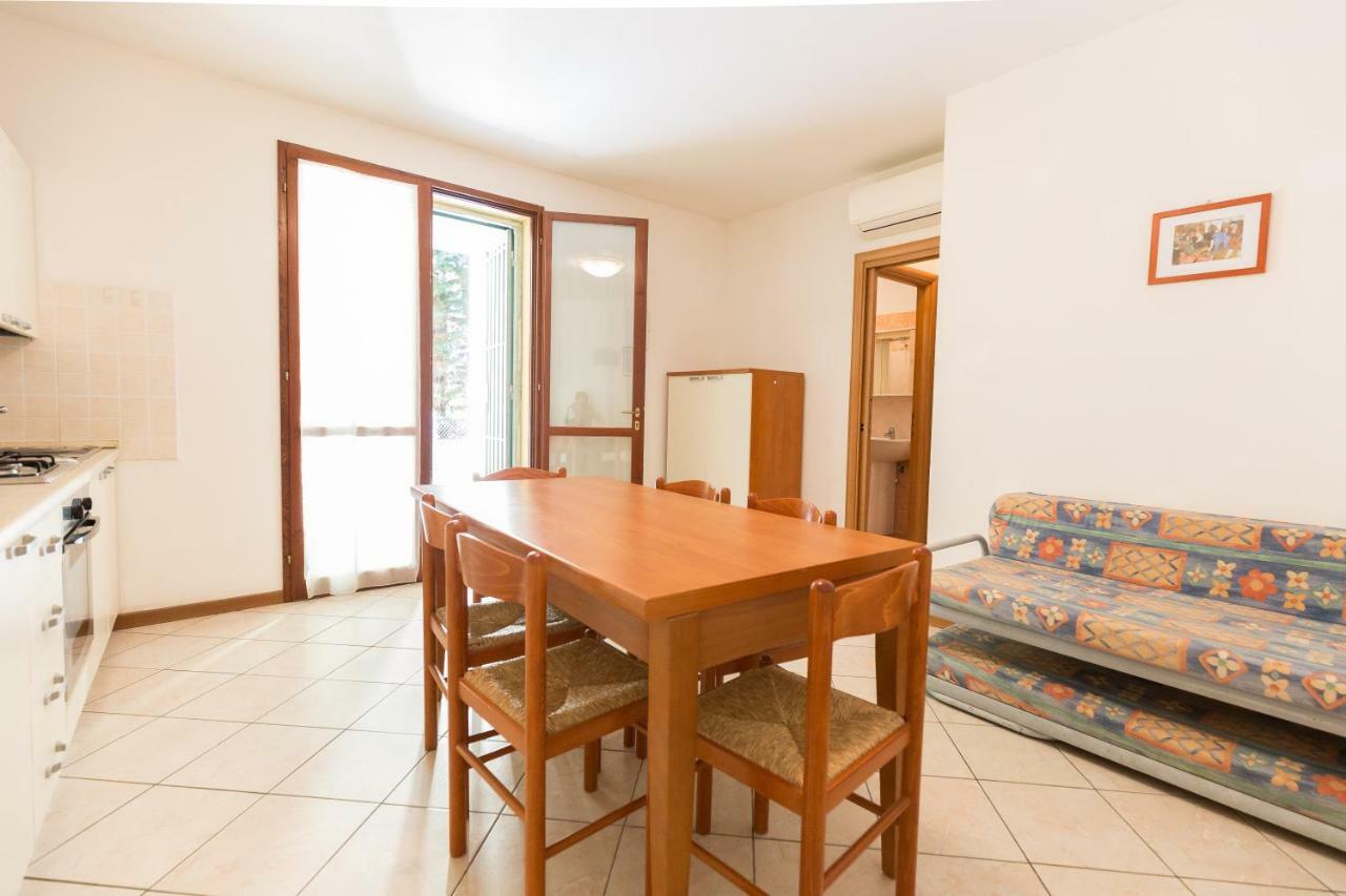 Le Terrazze Apartments Lido di Spina Eksteriør bilde
