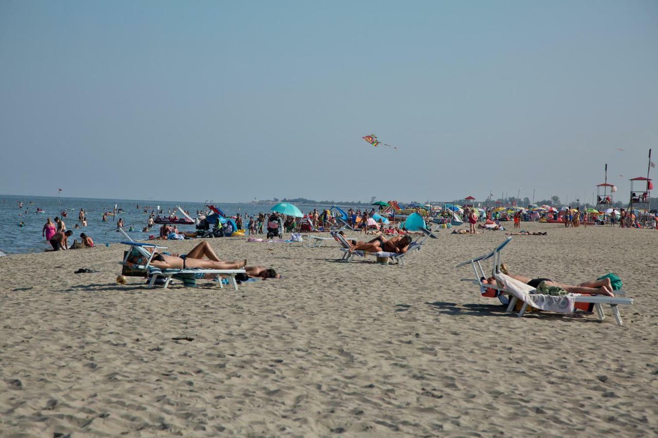 Le Terrazze Apartments Lido di Spina Eksteriør bilde